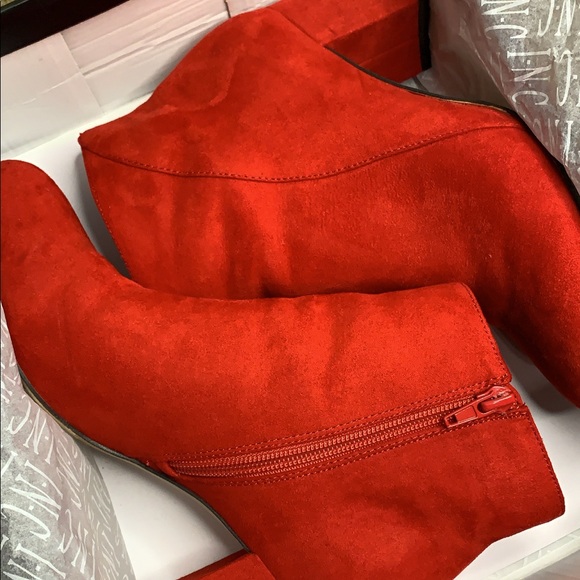 inc red boots